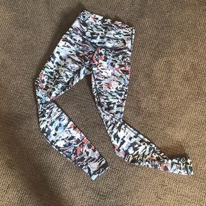 Lululemon patterned workout pants